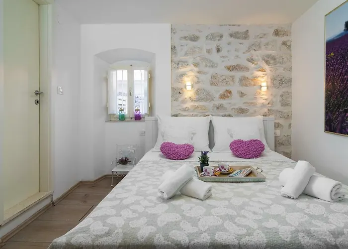 Babina - King & Queen 3*